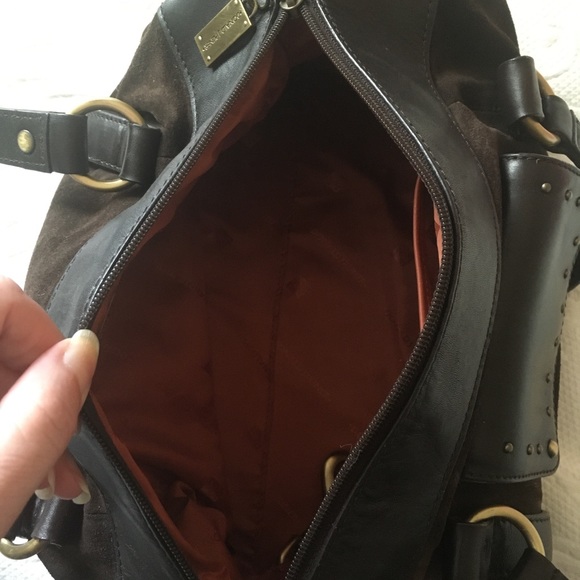 Donald J Pliner suede & leather brown purse - Picture 4 of 6